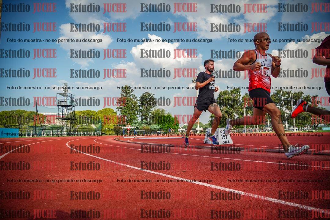 Fotos de los 3000 m llanos de varones