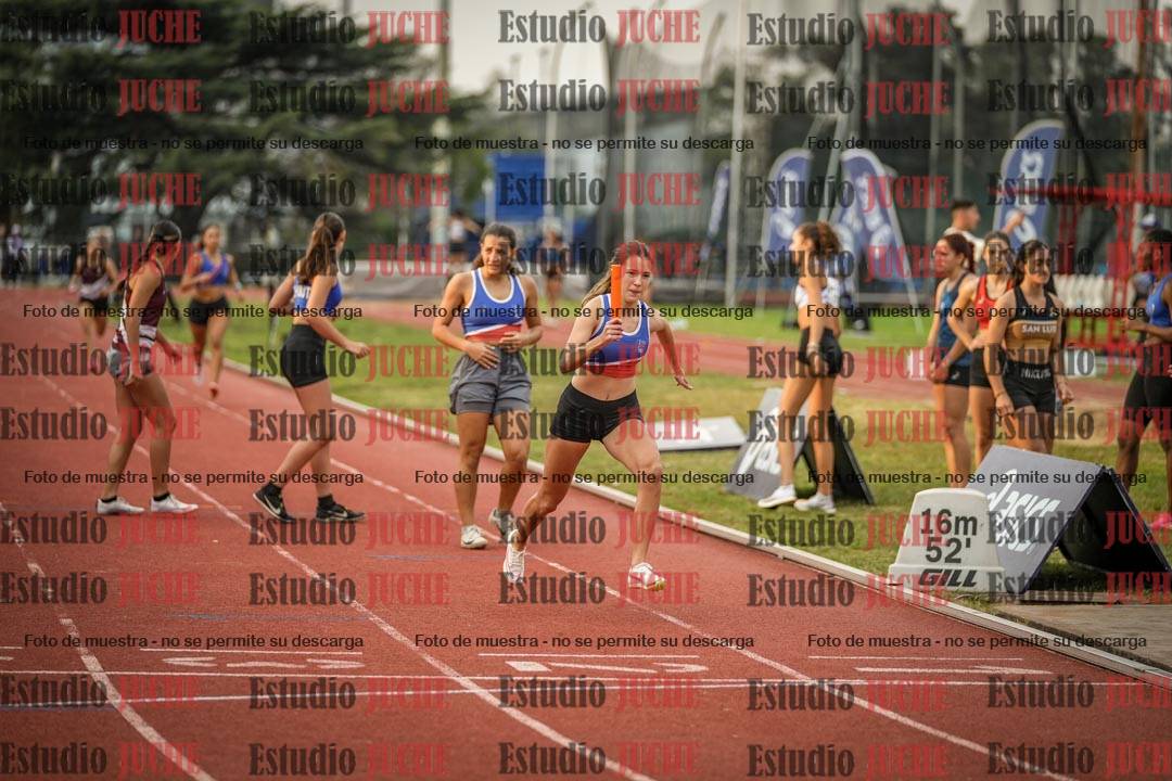 Fotos de las postas 4x400 m llanos de mujeres