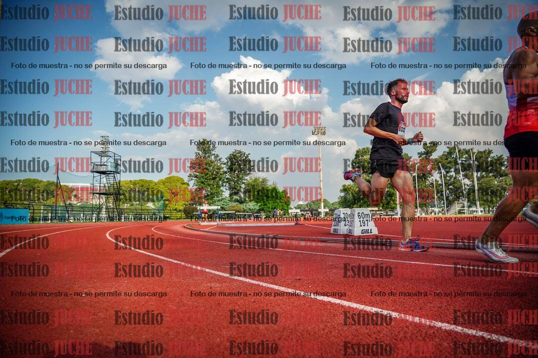 Fotos de los 3000 m llanos de varones