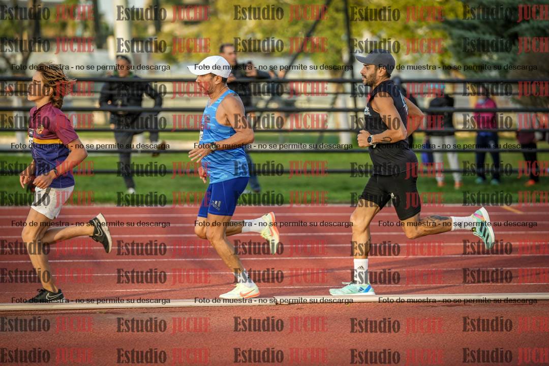 Fotos de los 3000 m llanos de varones