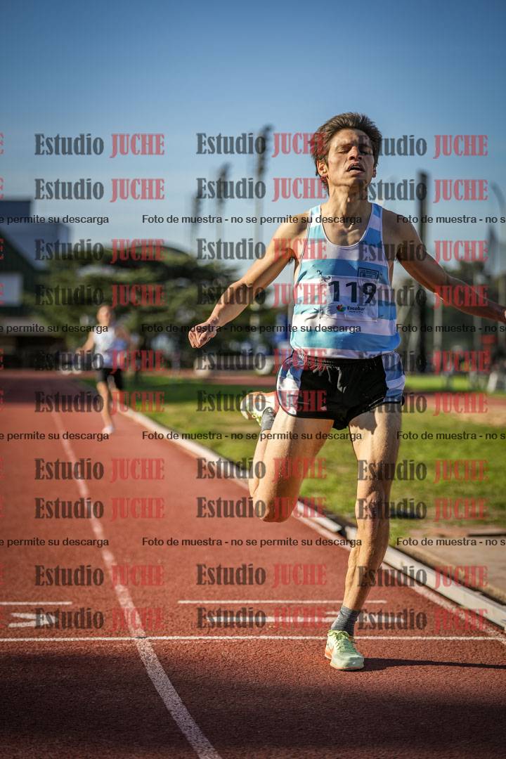 Fotos de los 3000 m llanos de varones