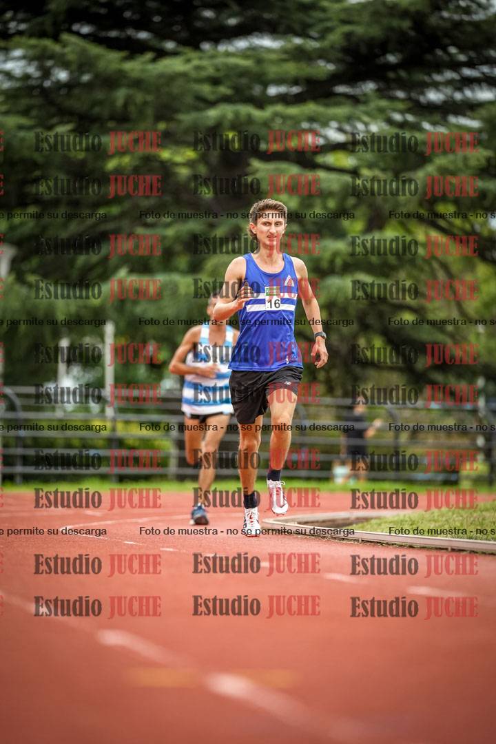 Fotos de los 3000 m llanos de varones