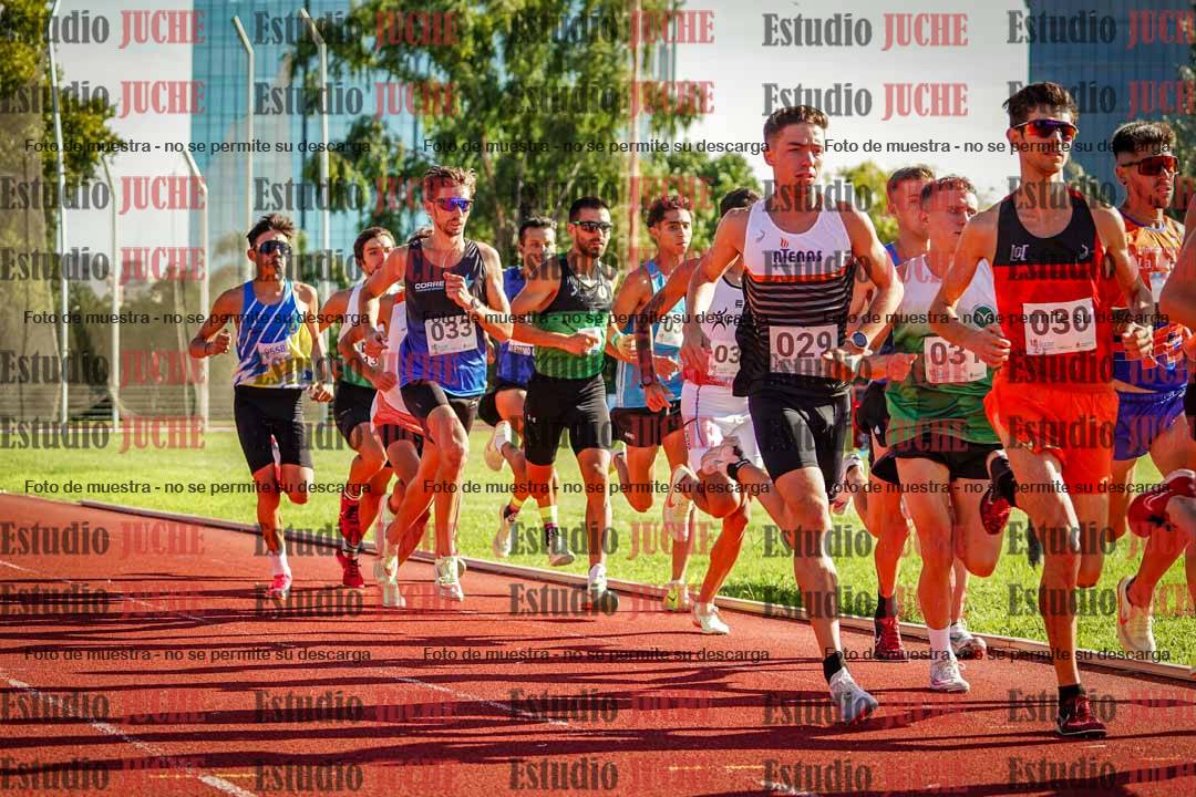 Fotos de los 1500 m llanos de varones