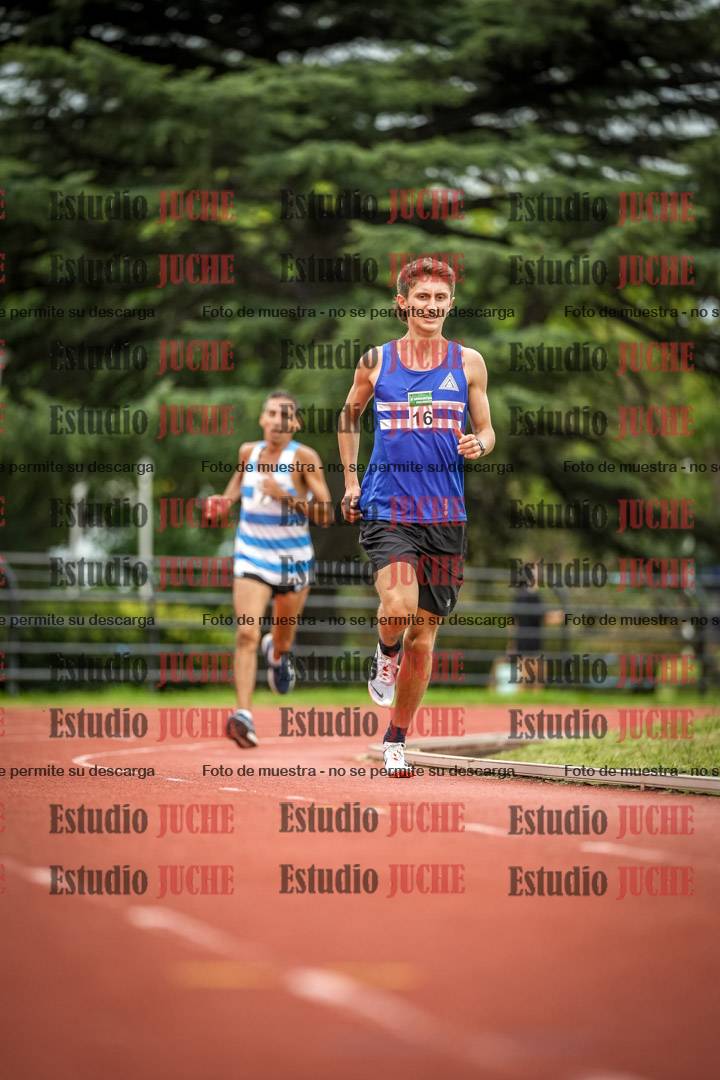Fotos de los 3000 m llanos de varones