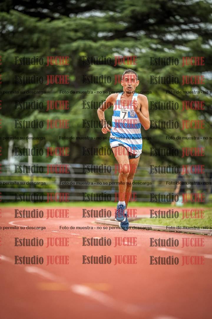 Fotos de los 3000 m llanos de varones