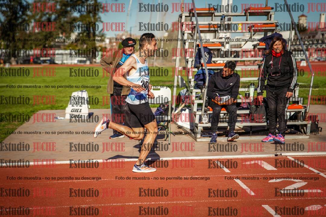 Fotos de los 3000 m llanos de varones