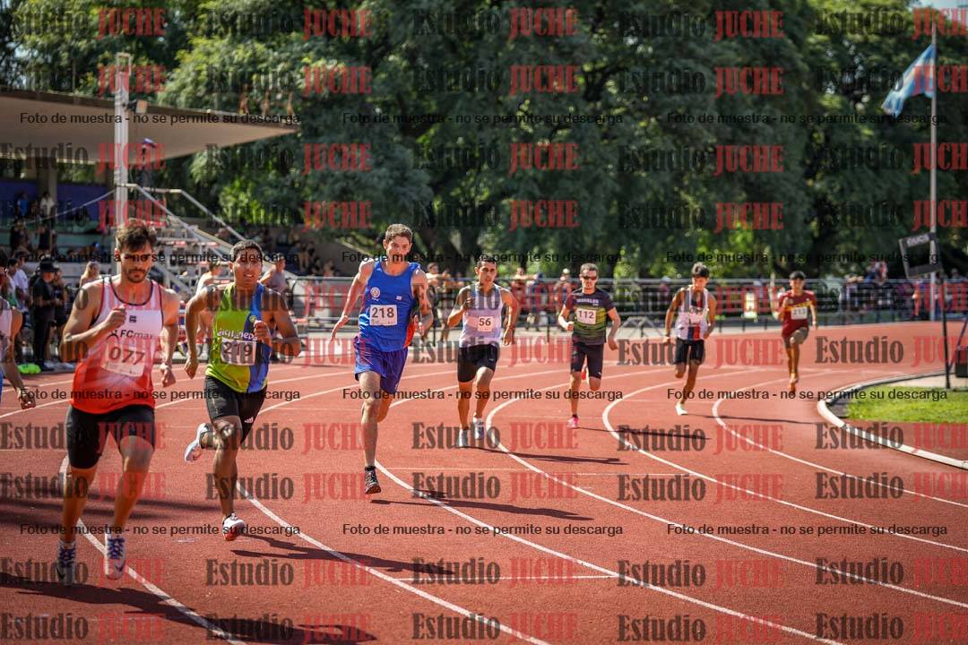 Fotos de los 800 m llanos de varones