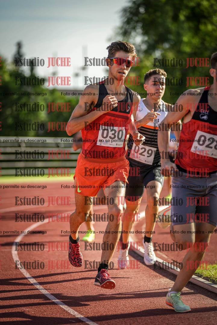 Fotos de los 1500 m llanos de varones