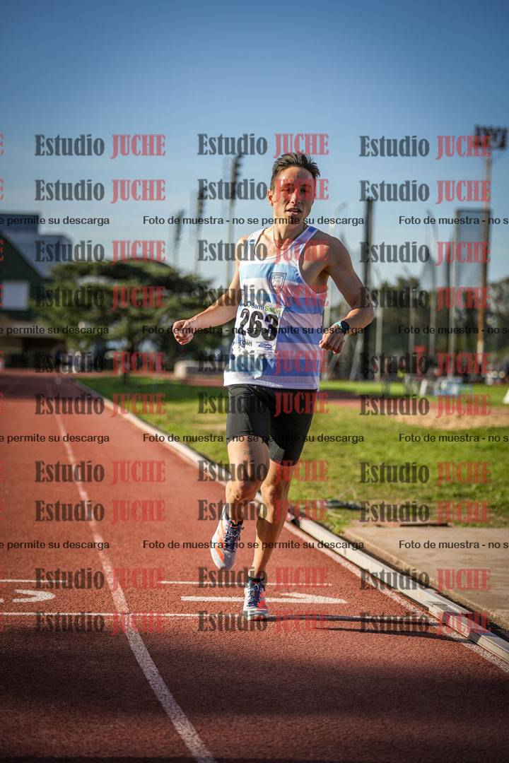 Fotos de los 3000 m llanos de varones