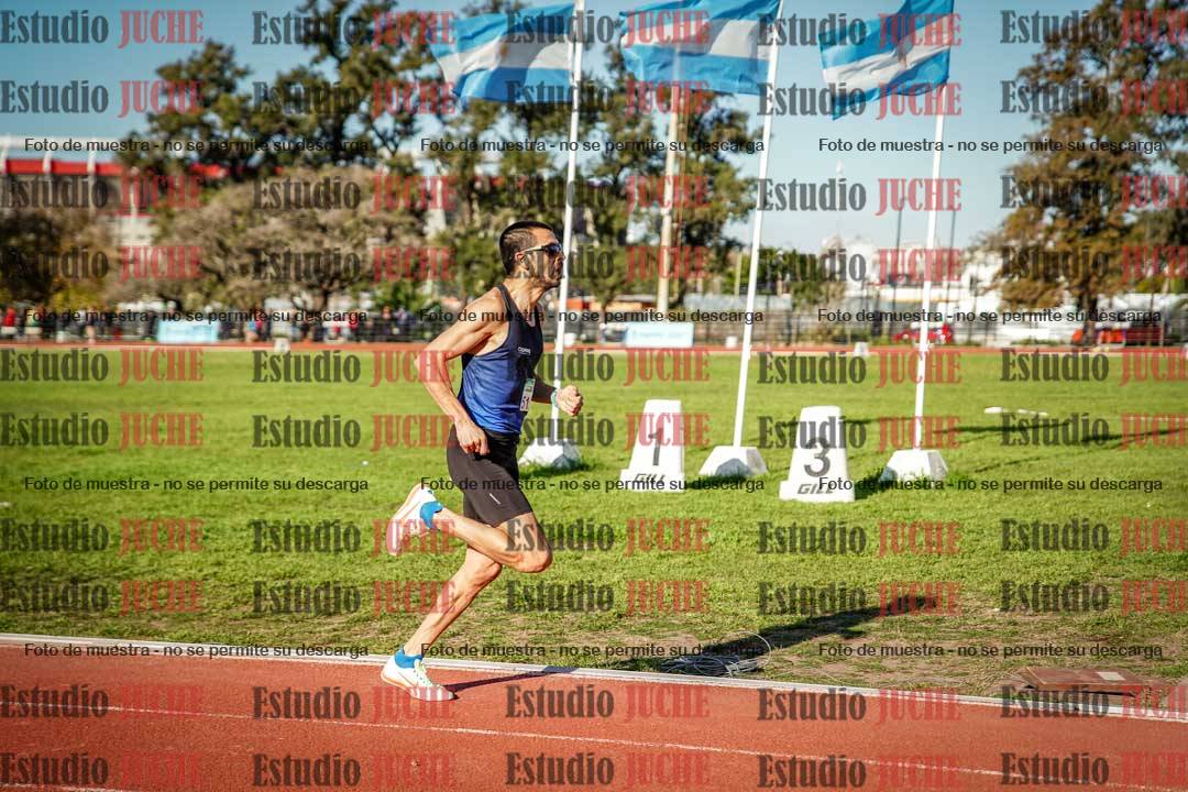 Fotos de los 3000 m llanos de varones