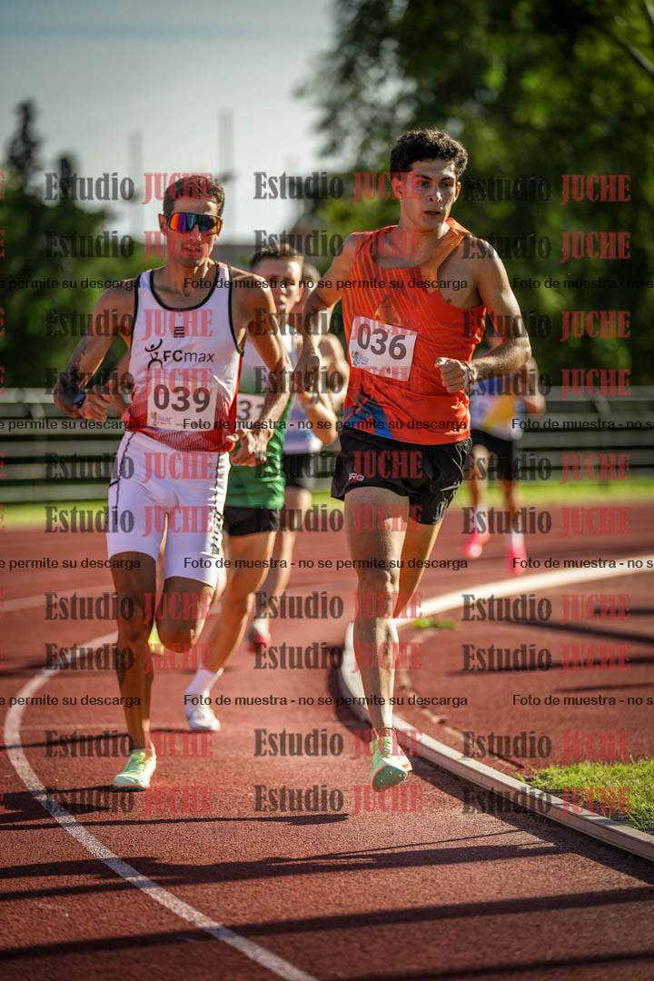 Fotos de los 1500 m llanos de varones