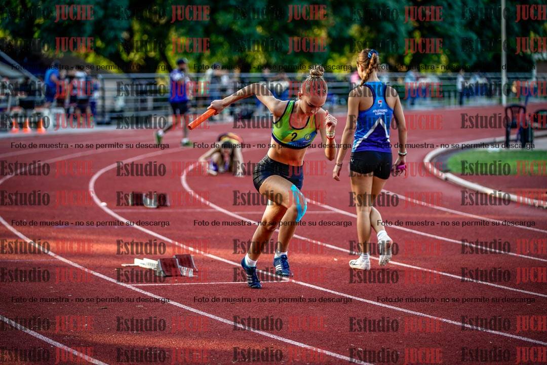 Fotos de los relevos 4x100 m de mujeres