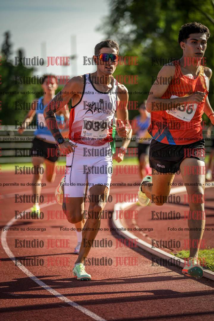 Fotos de los 1500 m llanos de varones