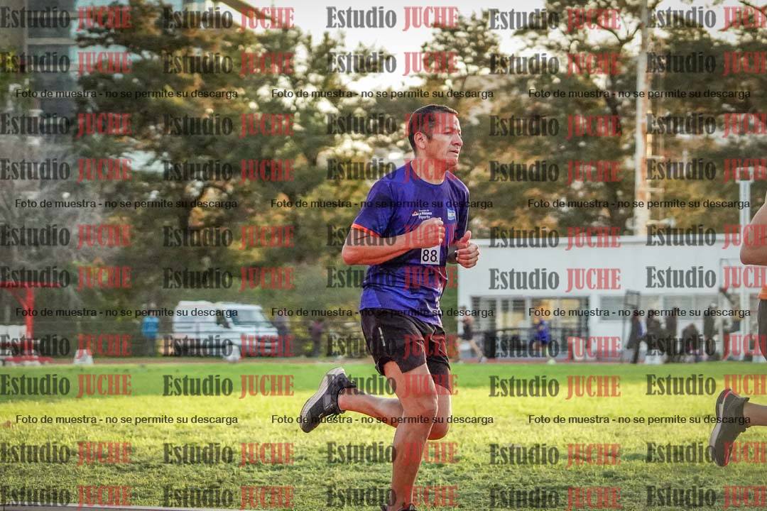 Fotos de los 3000 m llanos de varones