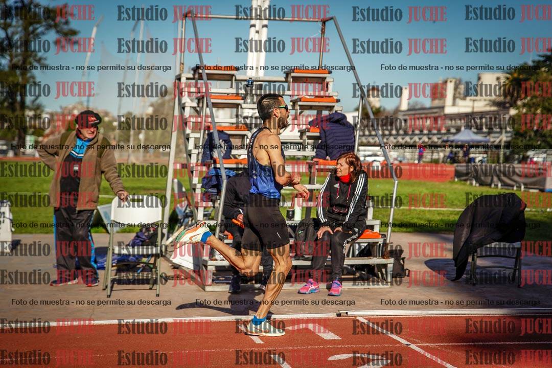 Fotos de los 3000 m llanos de varones