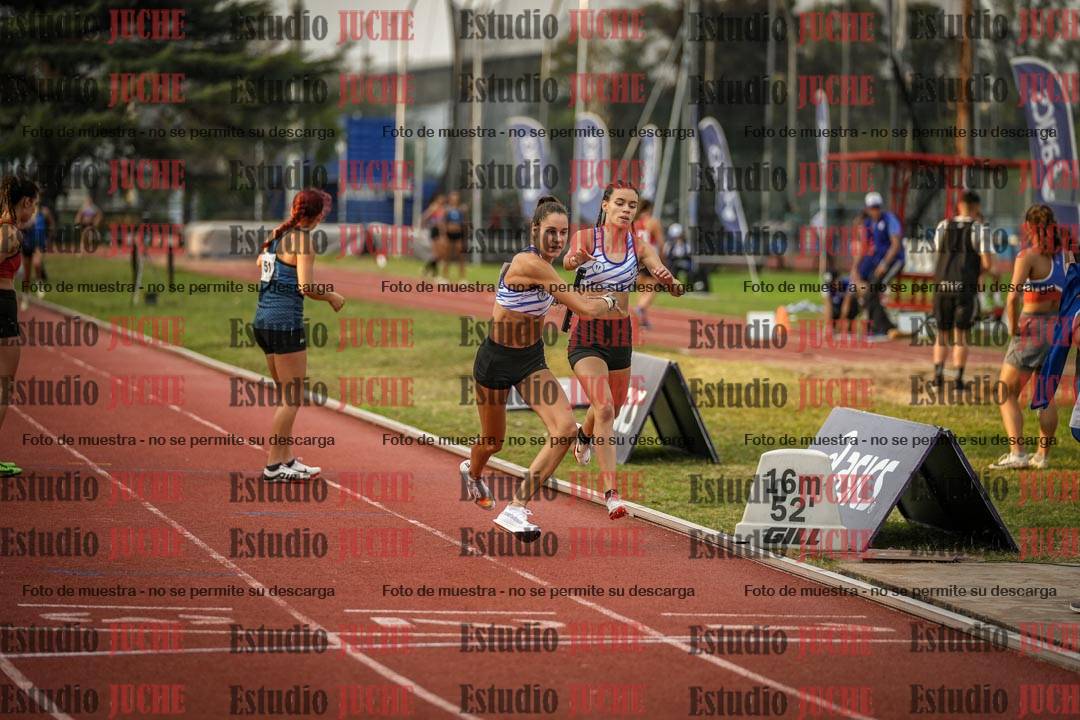Fotos de las postas 4x400 m llanos de mujeres
