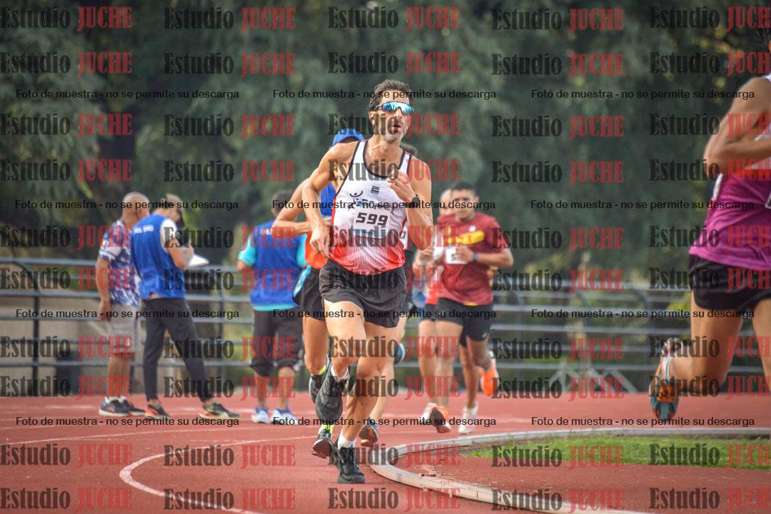 Fotos de los 3000 m llanos de varones
