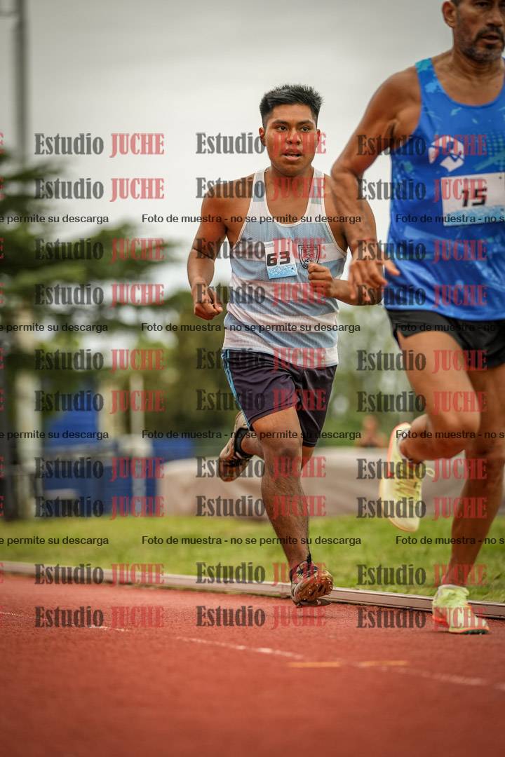Fotos de los 3000 m llanos de varones