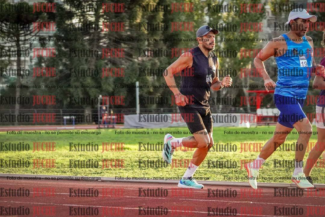 Fotos de los 3000 m llanos de varones