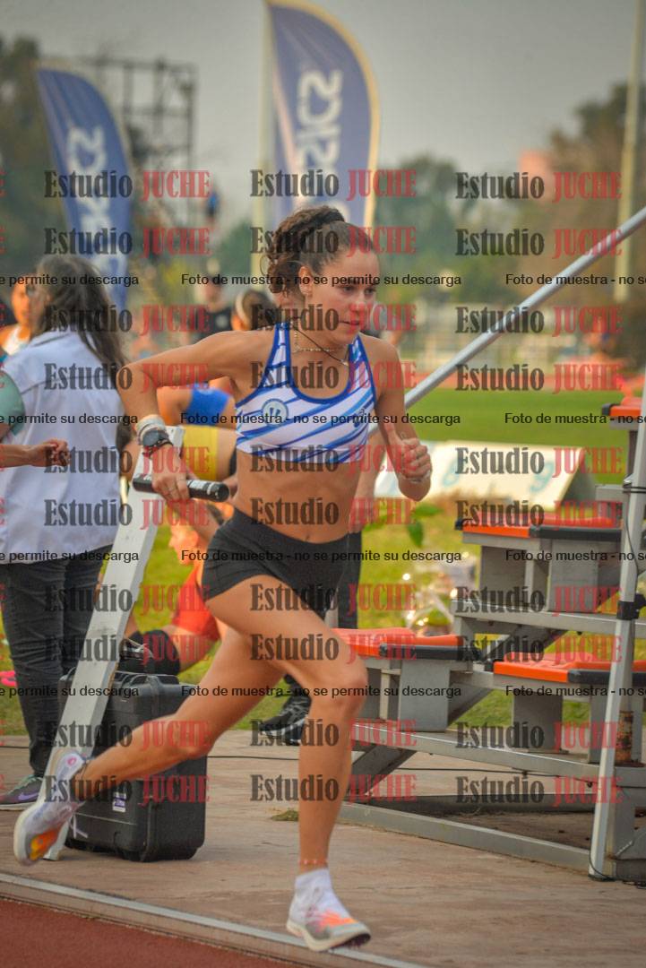 Fotos de las postas 4x400 m llanos de mujeres