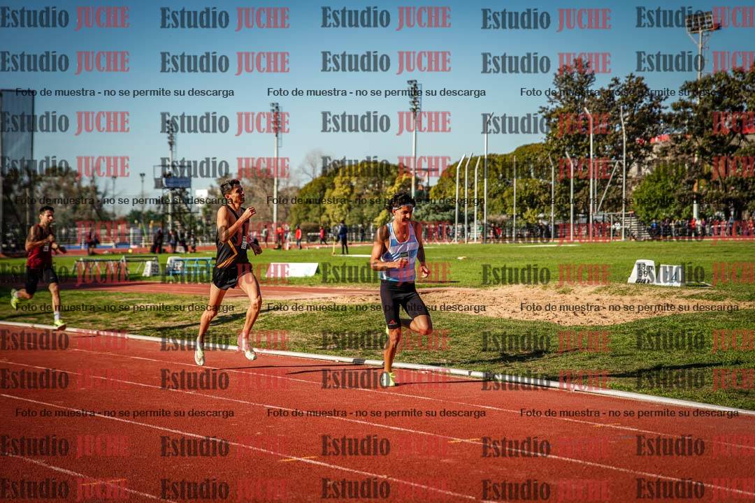 Fotos de los 3000 m llanos de varones