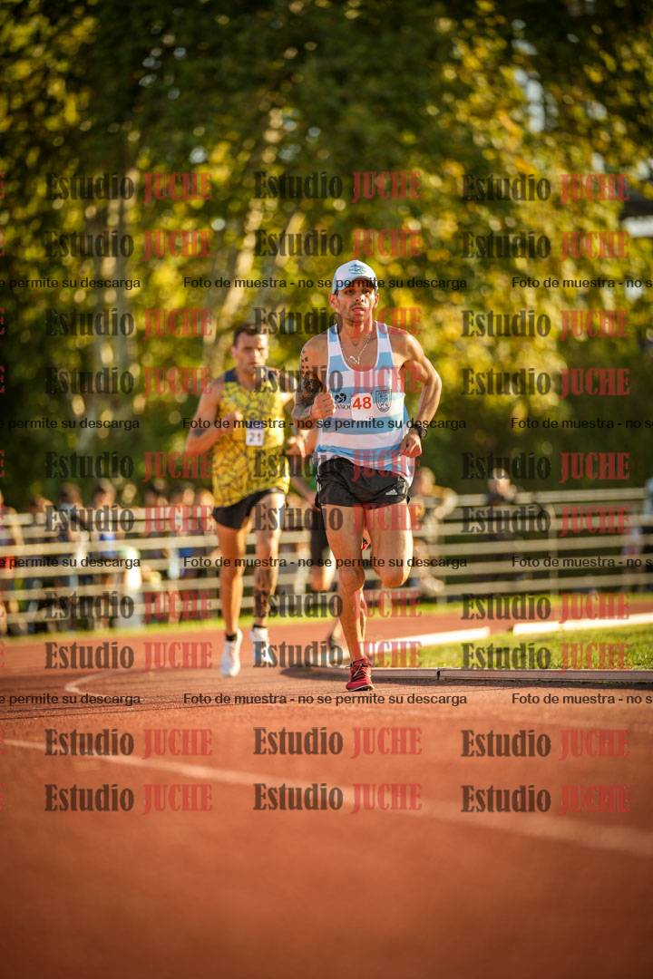 Fotos de los 3000 m llanos de varones