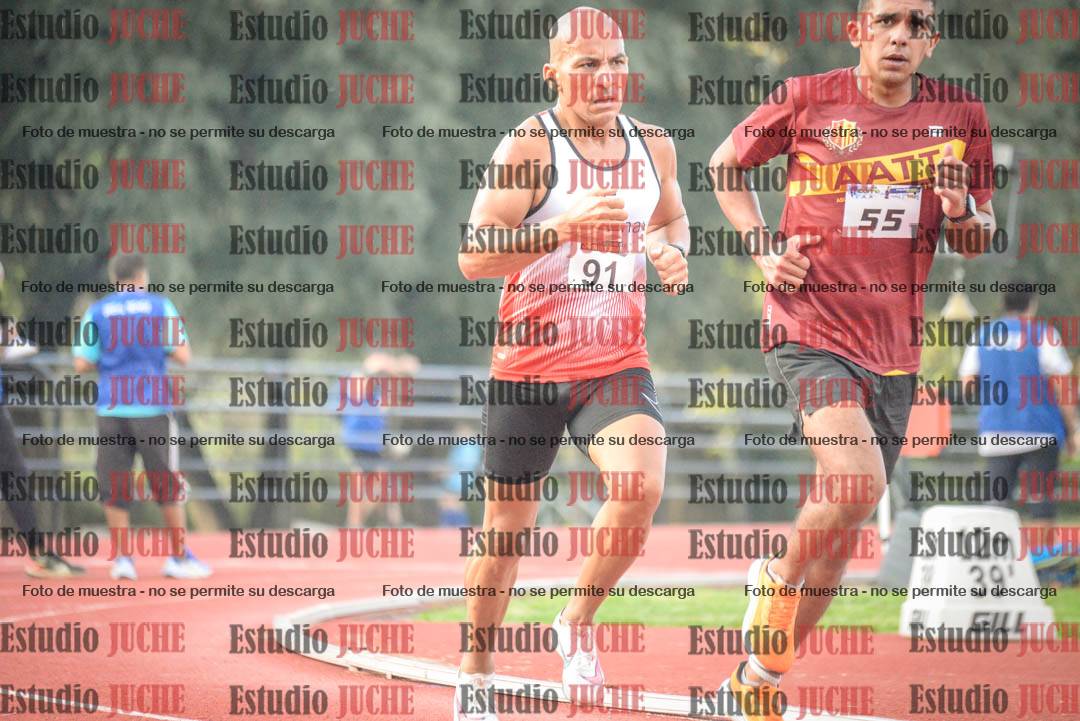 Fotos de los 3000 m llanos de varones