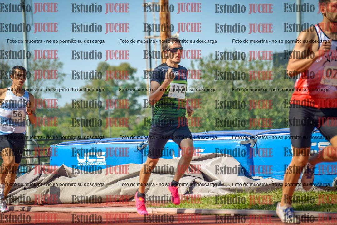 Fotos de los 800 m llanos de varones