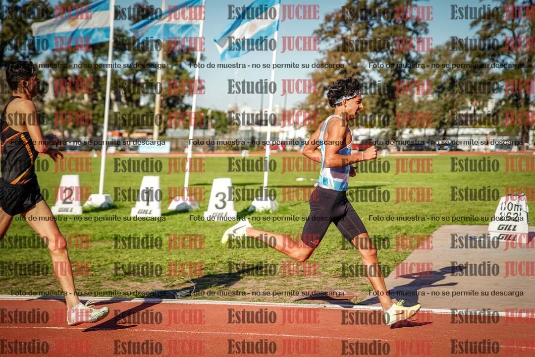 Fotos de los 3000 m llanos de varones