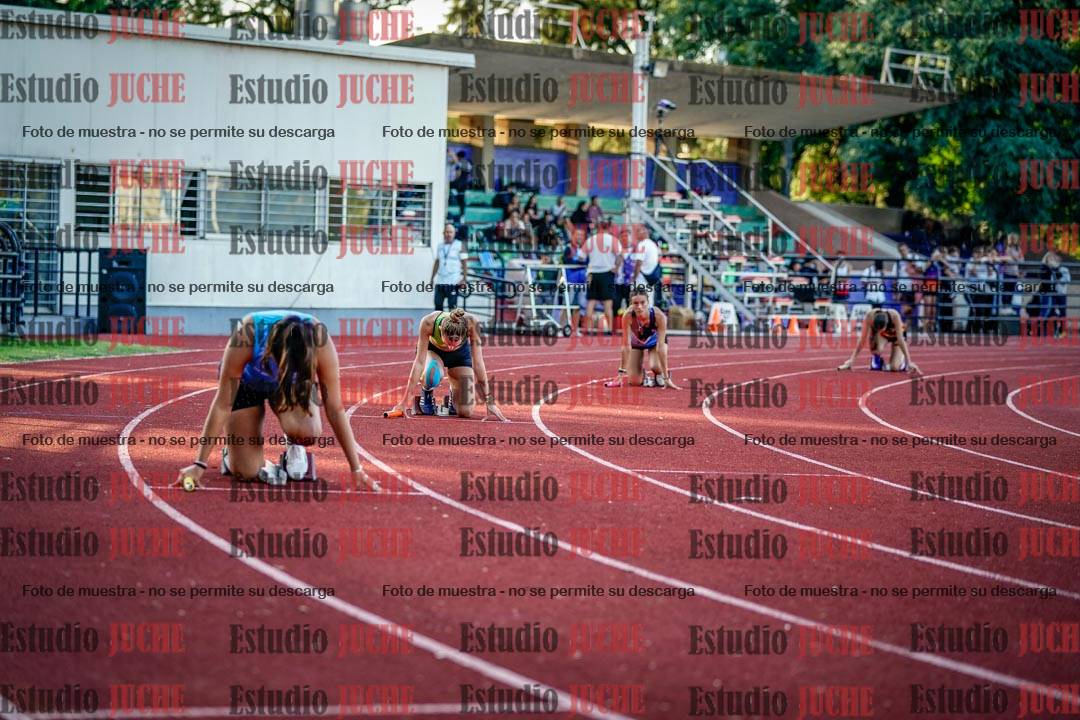 Fotos de los relevos 4x100 m de mujeres