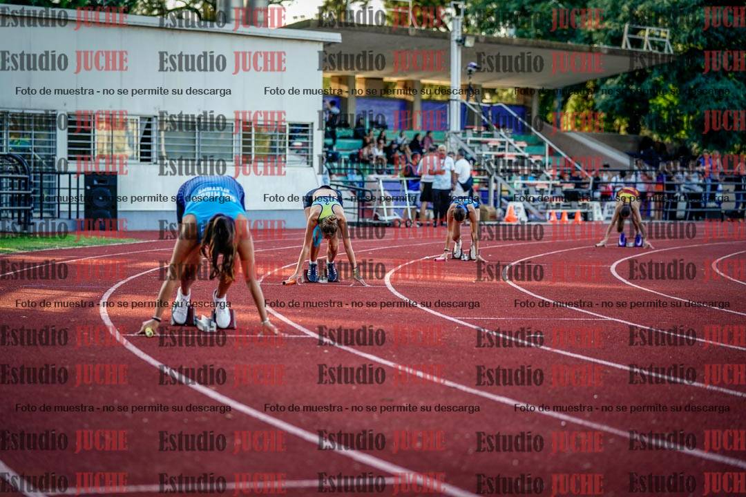 Fotos de los relevos 4x100 m de mujeres