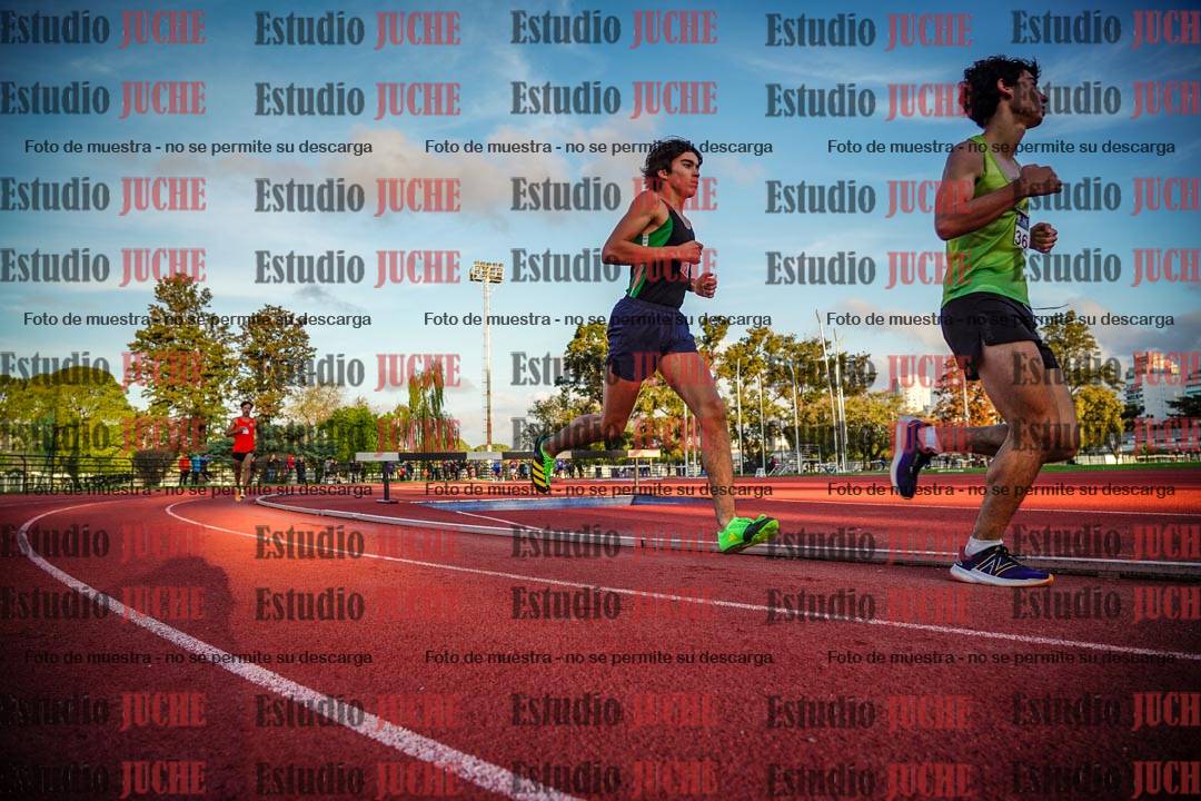 Fotos de los 3000 m llanos de varones