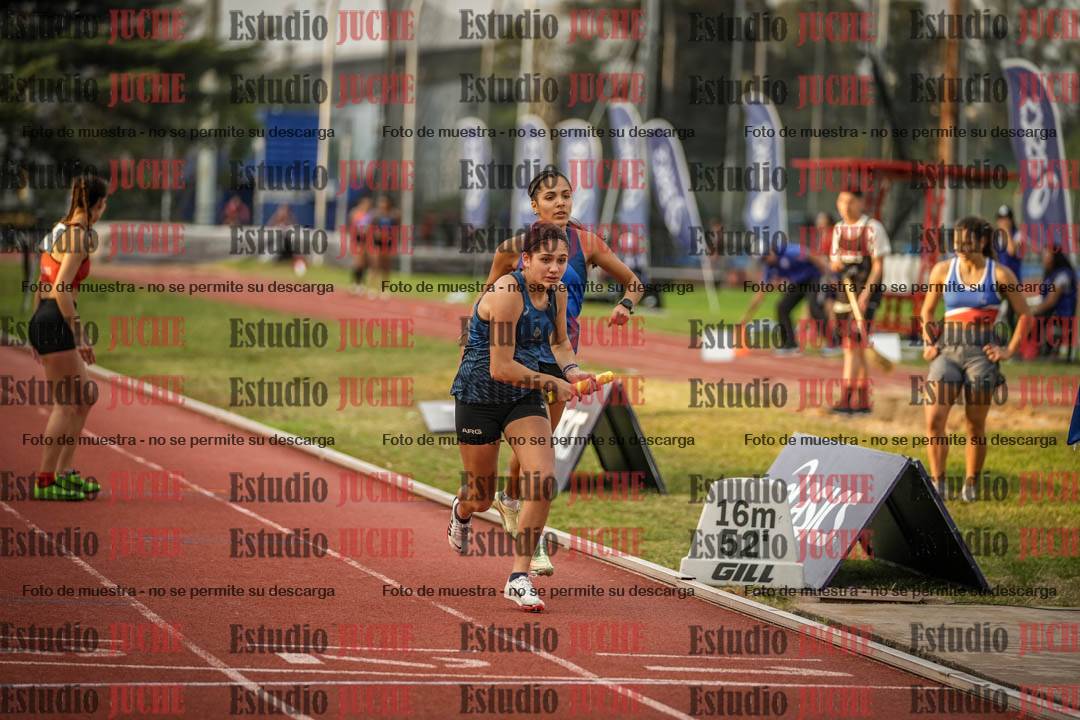 Fotos de las postas 4x400 m llanos de mujeres