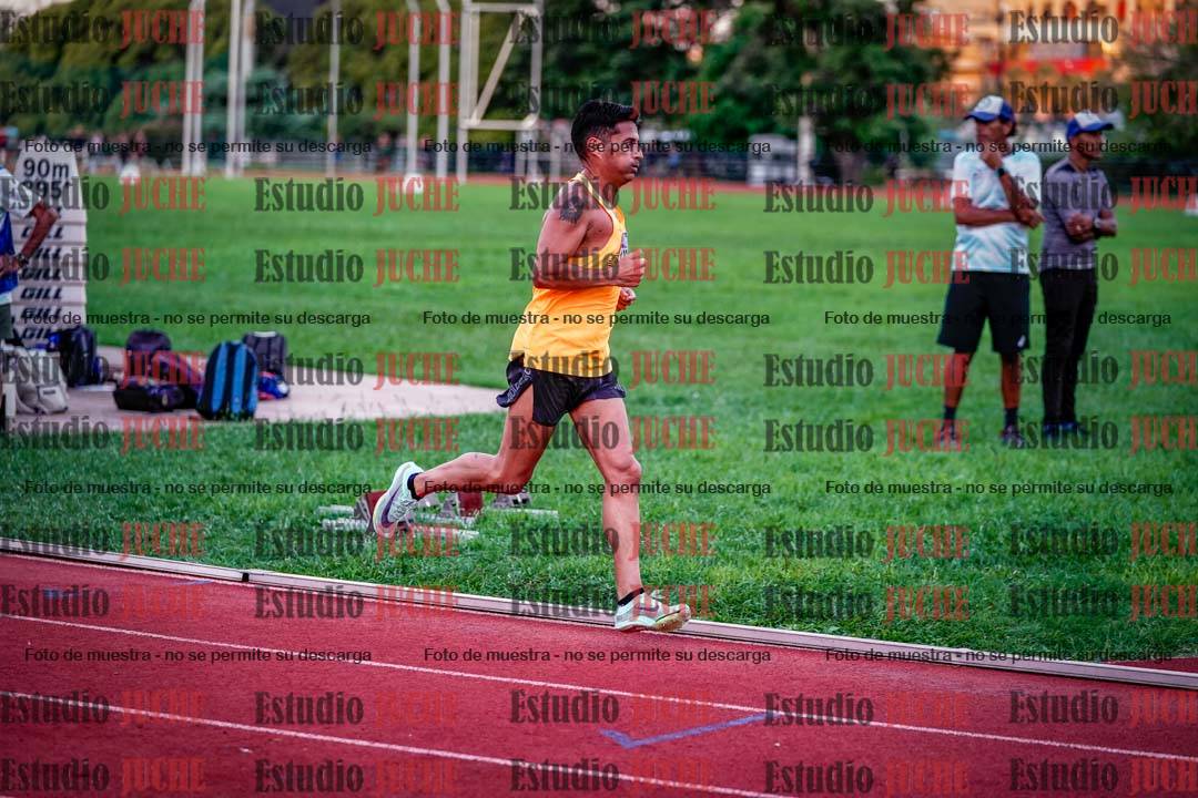 Fotos de los 1500 m llanos de varones