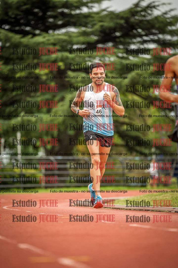 Fotos de los 3000 m llanos de varones