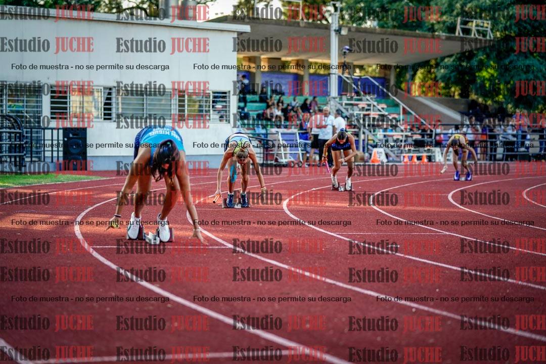 Fotos de los relevos 4x100 m de mujeres