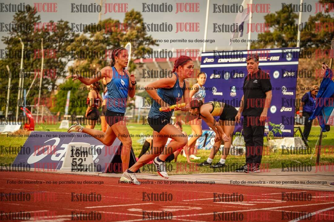 Fotos de las postas 4x400 m llanos de mujeres