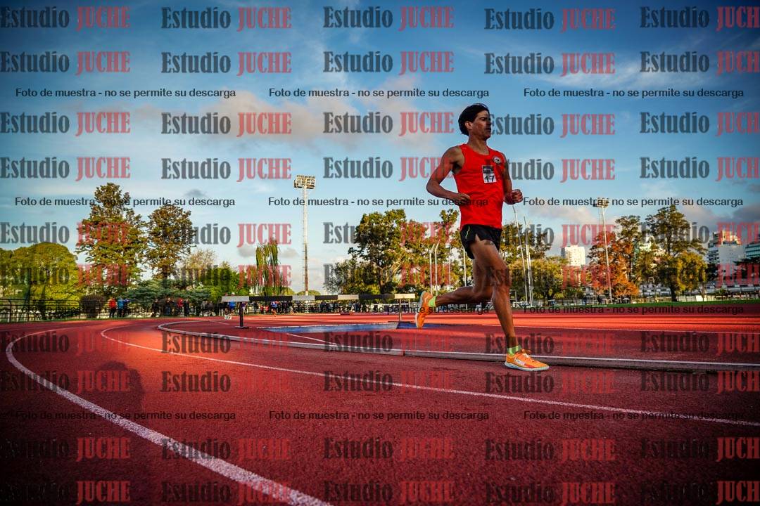 Fotos de los 3000 m llanos de varones