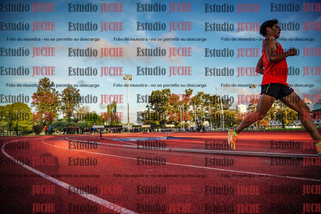 Fotos de los 3000 m llanos de varones