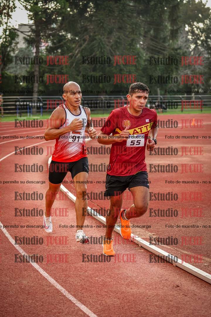 Fotos de los 3000 m llanos de varones