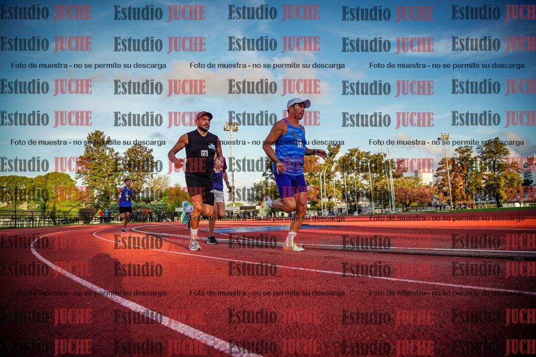 Fotos de los 3000 m llanos de varones