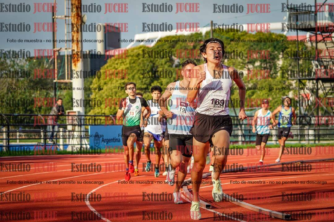 Fotos de los 1500 m llanos de varones
