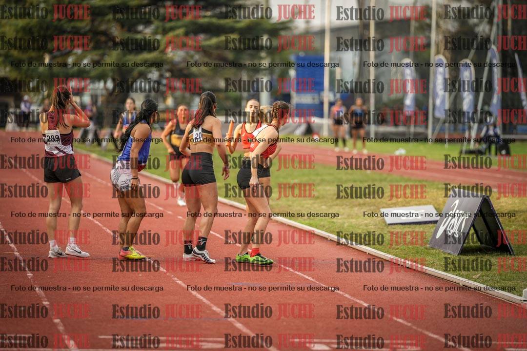 Fotos de las postas 4x400 m llanos de mujeres