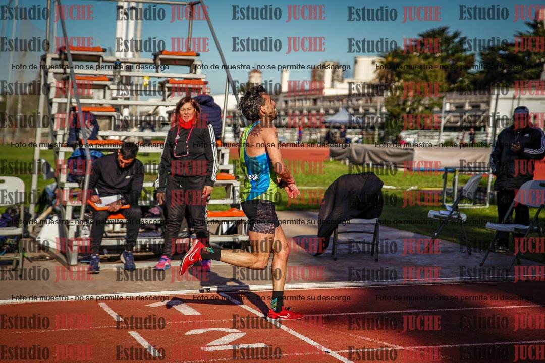 Fotos de los 3000 m llanos de varones