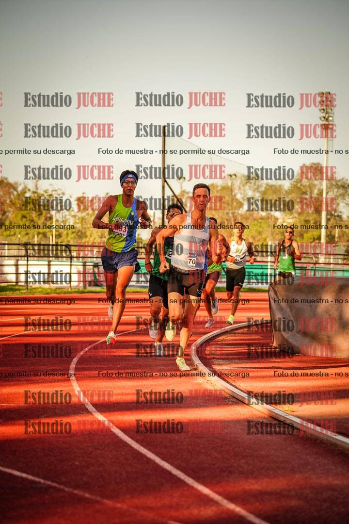 Fotos de los 3000 m llanos de varones
