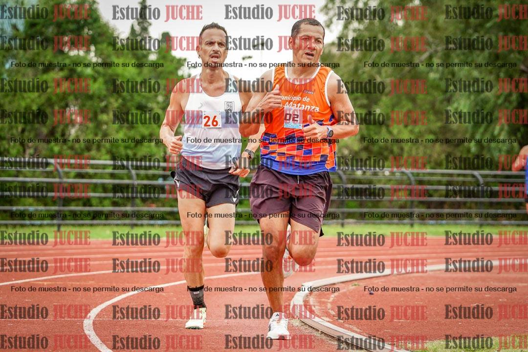 Fotos de los 3000 m llanos de varones