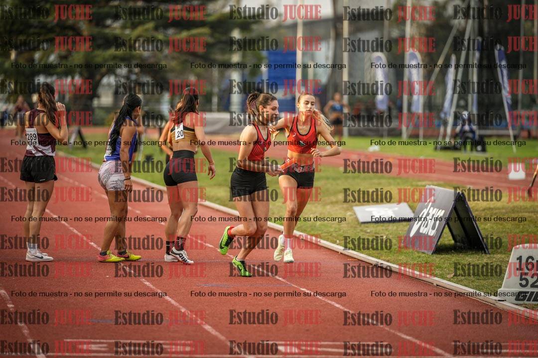 Fotos de las postas 4x400 m llanos de mujeres