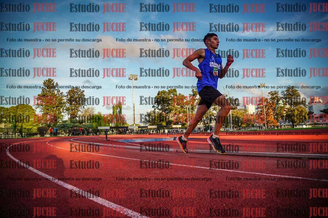 Fotos de los 3000 m llanos de varones