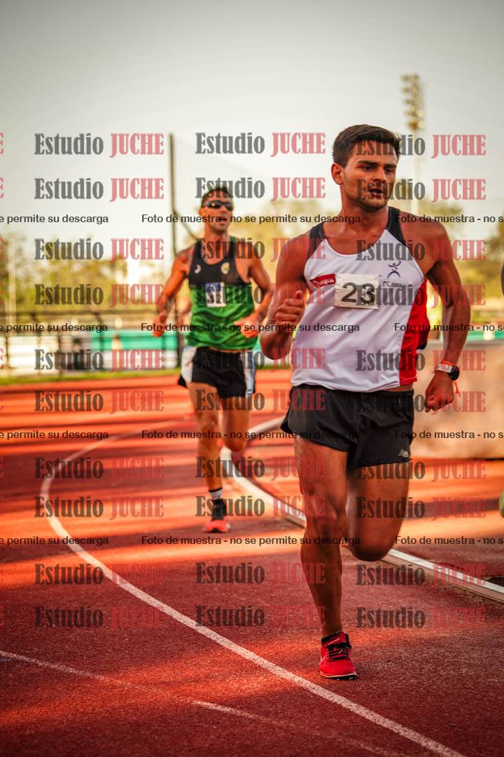 Fotos de los 3000 m llanos de varones
