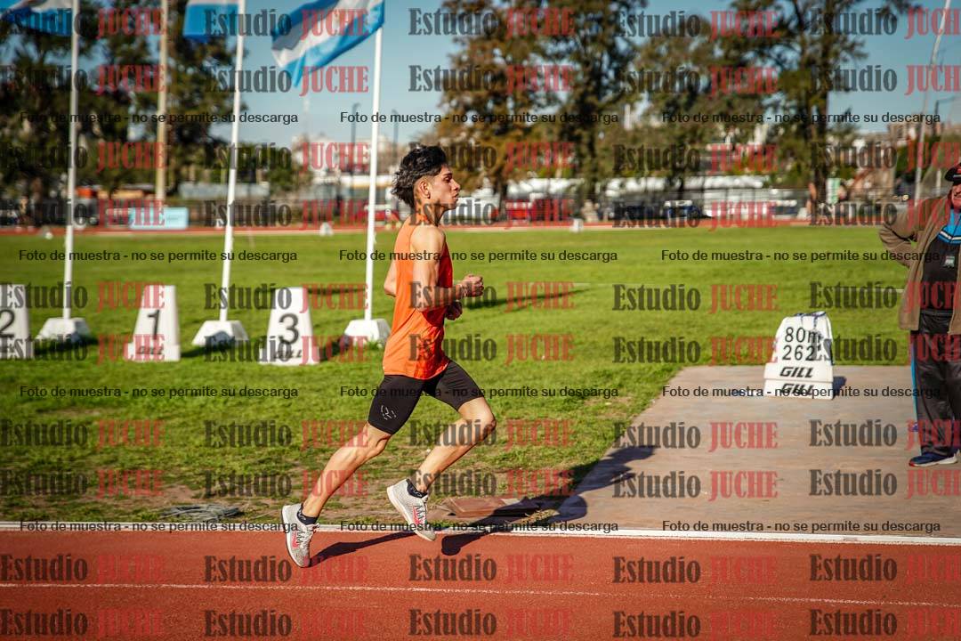 Fotos de los 3000 m llanos de varones